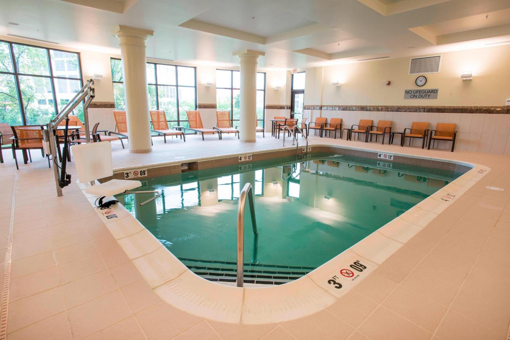 Courtyard By Marriott Cincinnati Midtown/Rookwood Kültér fotó