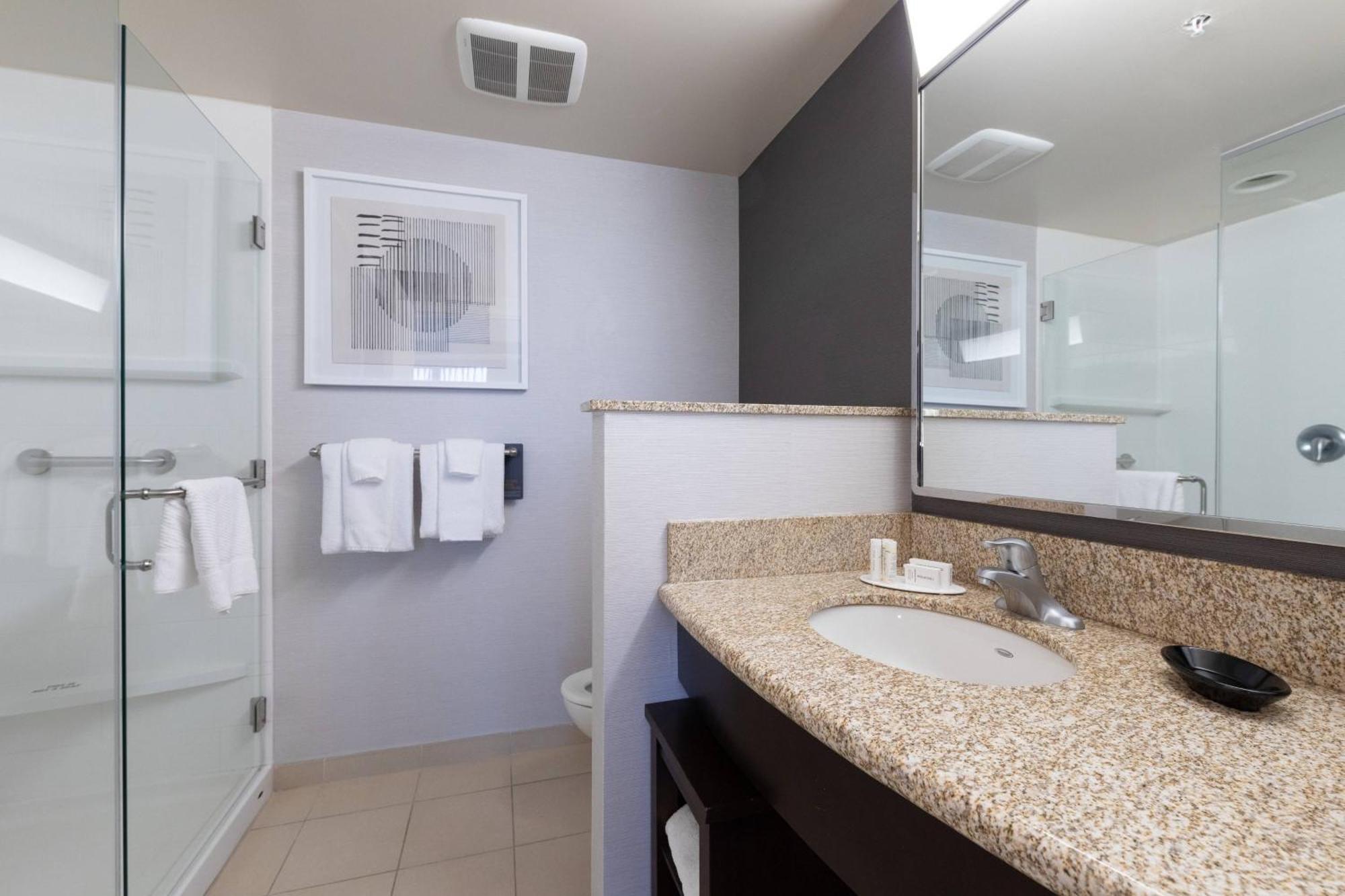 Courtyard By Marriott Cincinnati Midtown/Rookwood Kültér fotó